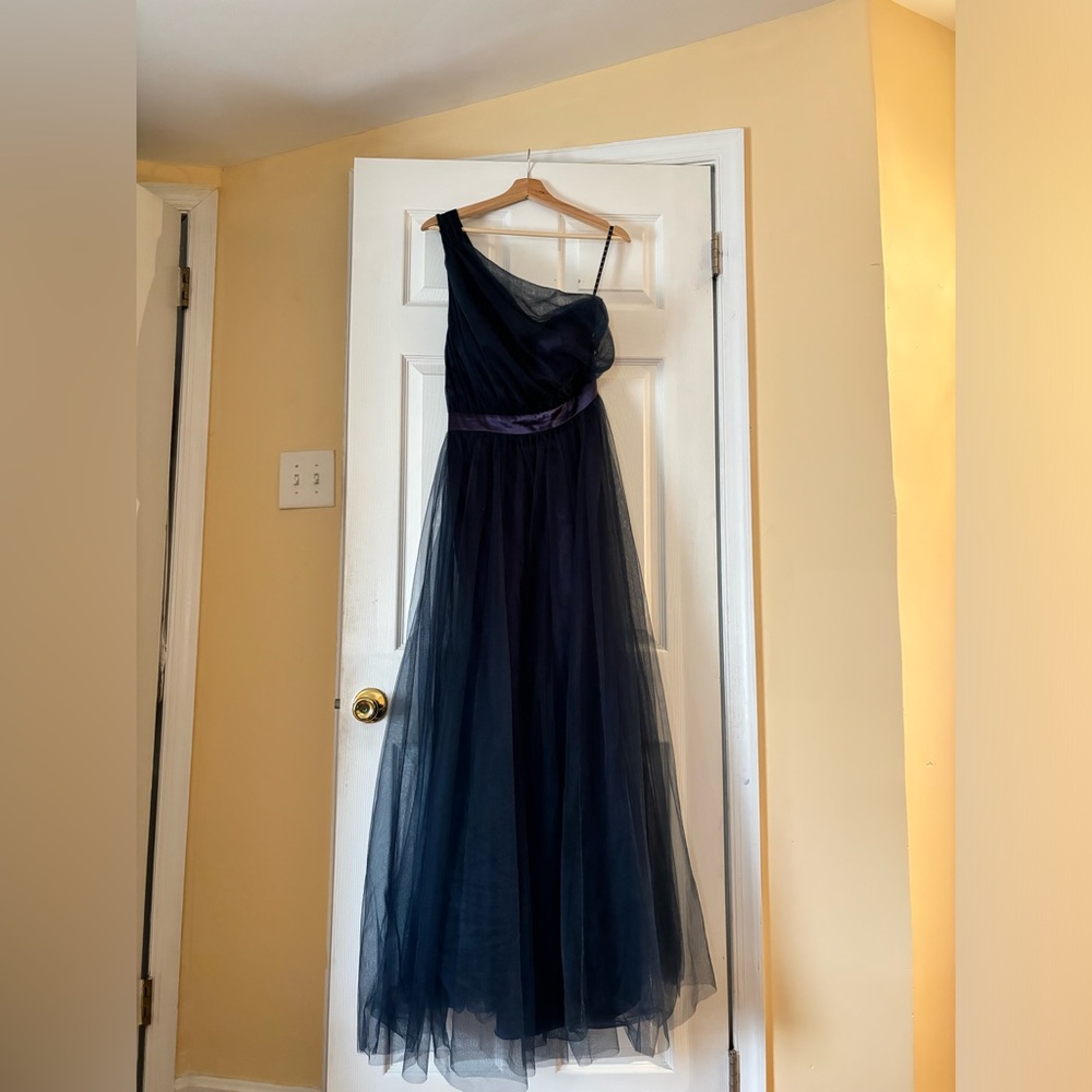 Mesh overlay formal dress